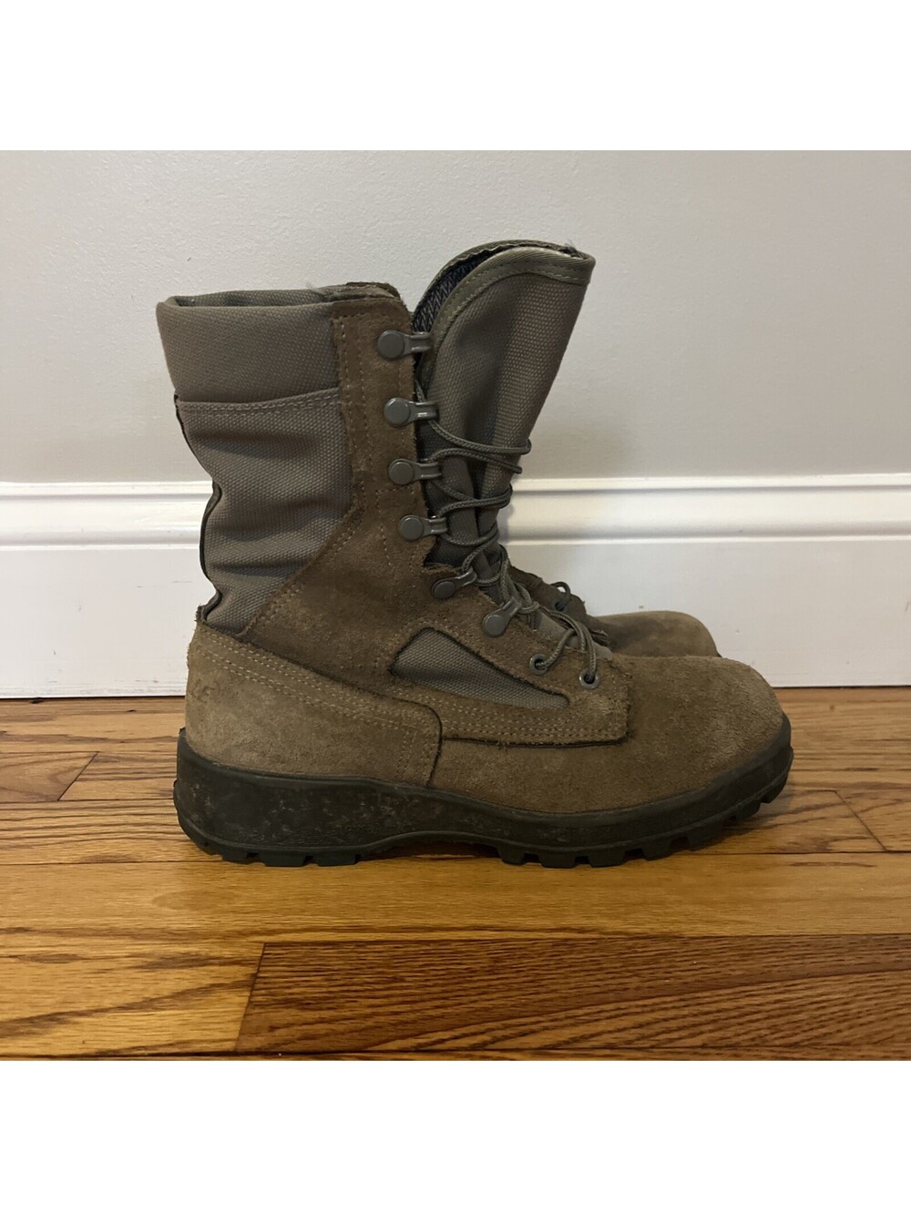 New Belleville AFTW 6.5 R Military Goretex Boots 09-D-1072 Certified Vibram